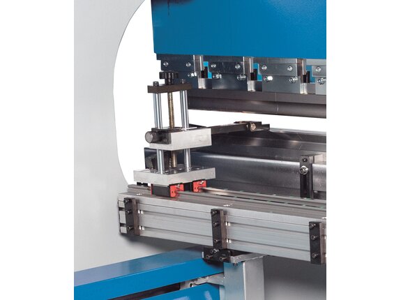 THANKO プレスベーキングマシーン AHK V 30135 CNC - Press Brakes | KNUTH USA